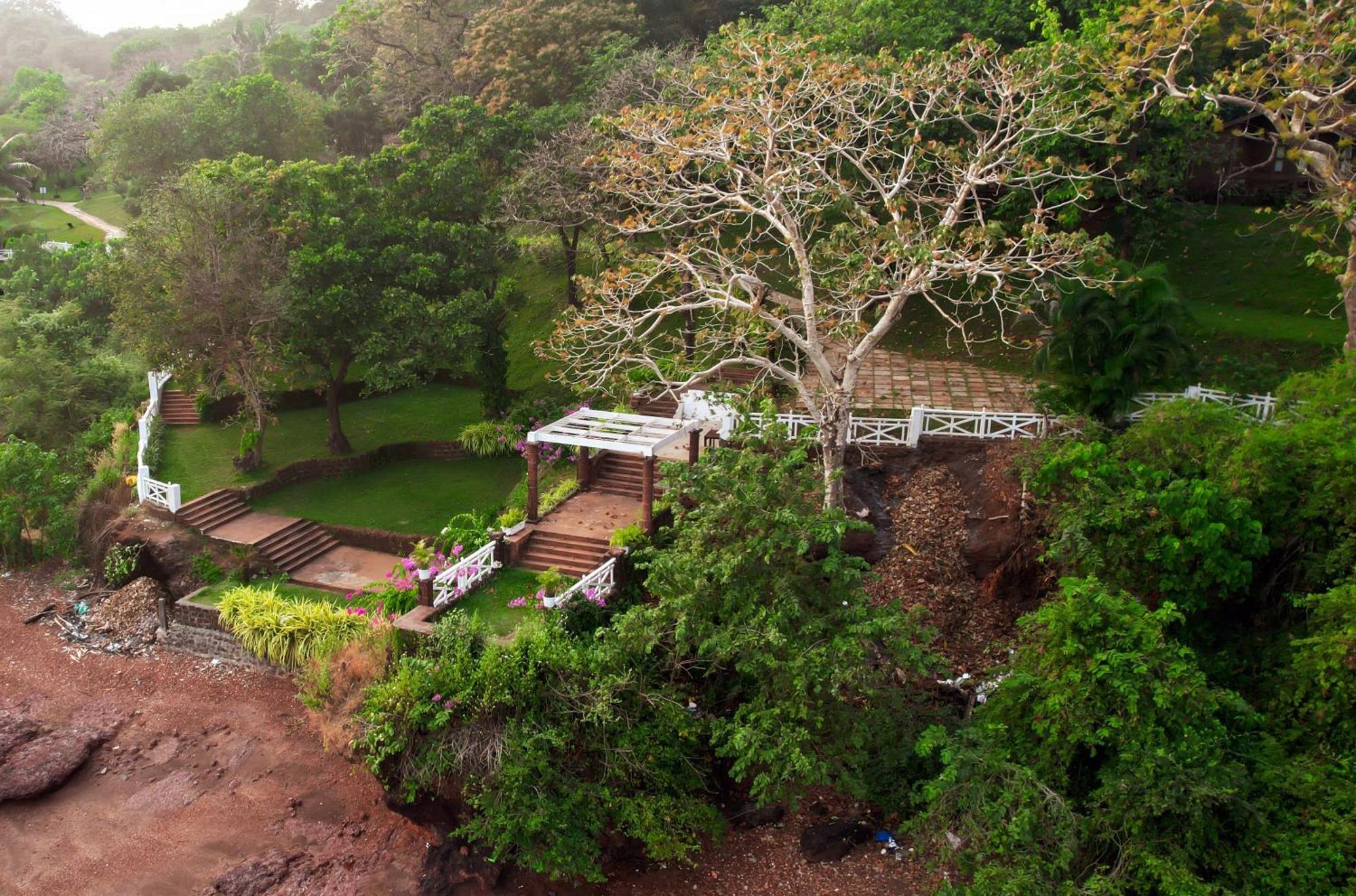 Stone Water Eco Resort Bogmalo Exterior photo